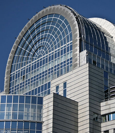 Fluorocarbon paint for exterior walls